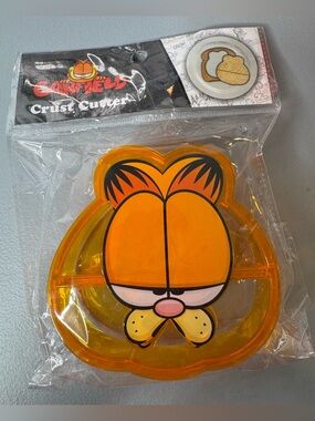 Garfield Orange Toast Crust Cutter - Licensed Character cat breakfast